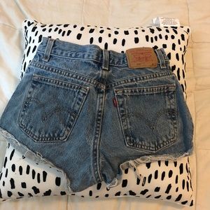Levi shorts!!